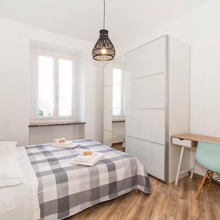 Roomy & Central Torino Apartment X4! Turim Exterior foto