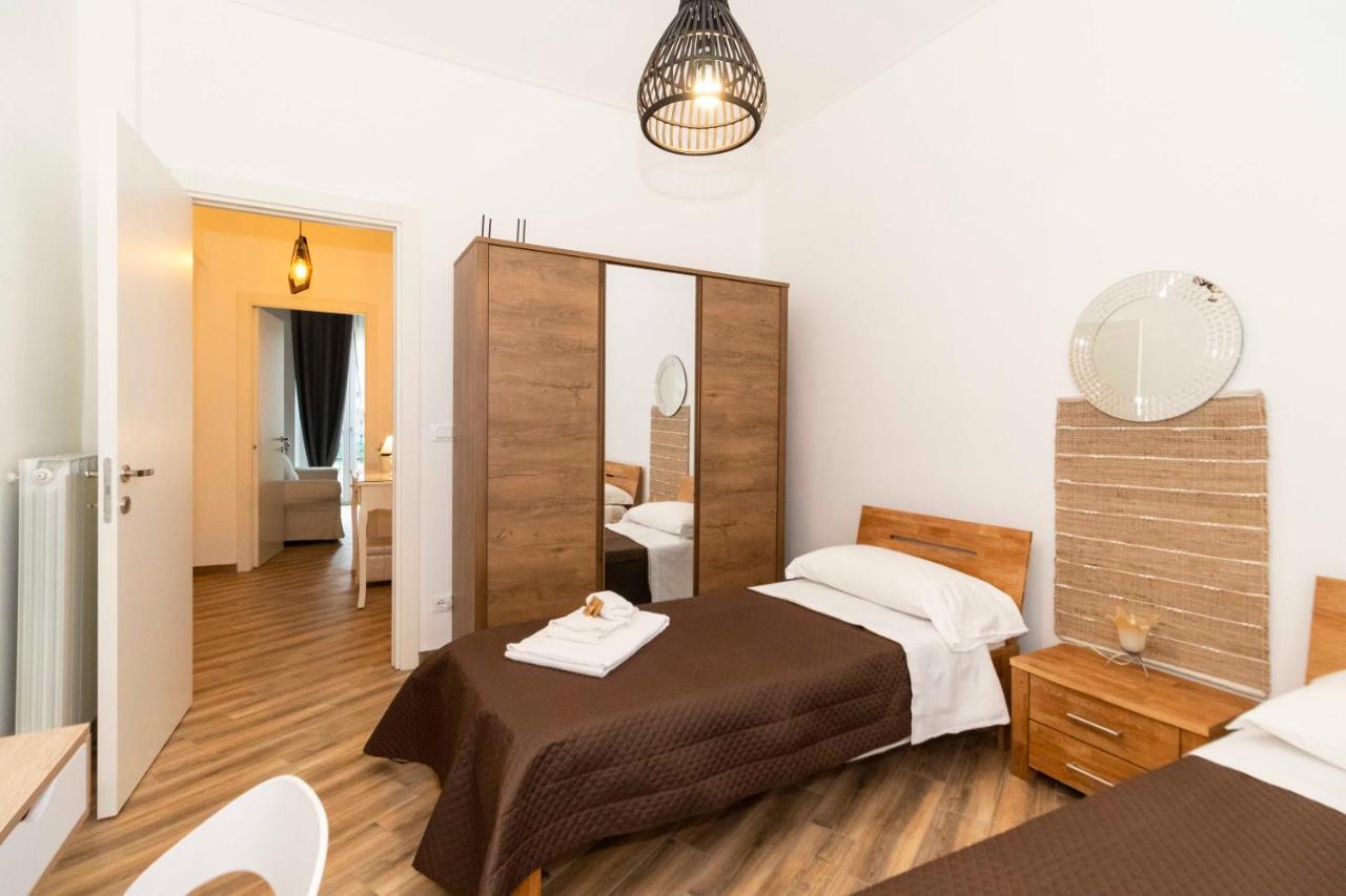 Roomy & Central Torino Apartment X4! Turim Exterior foto