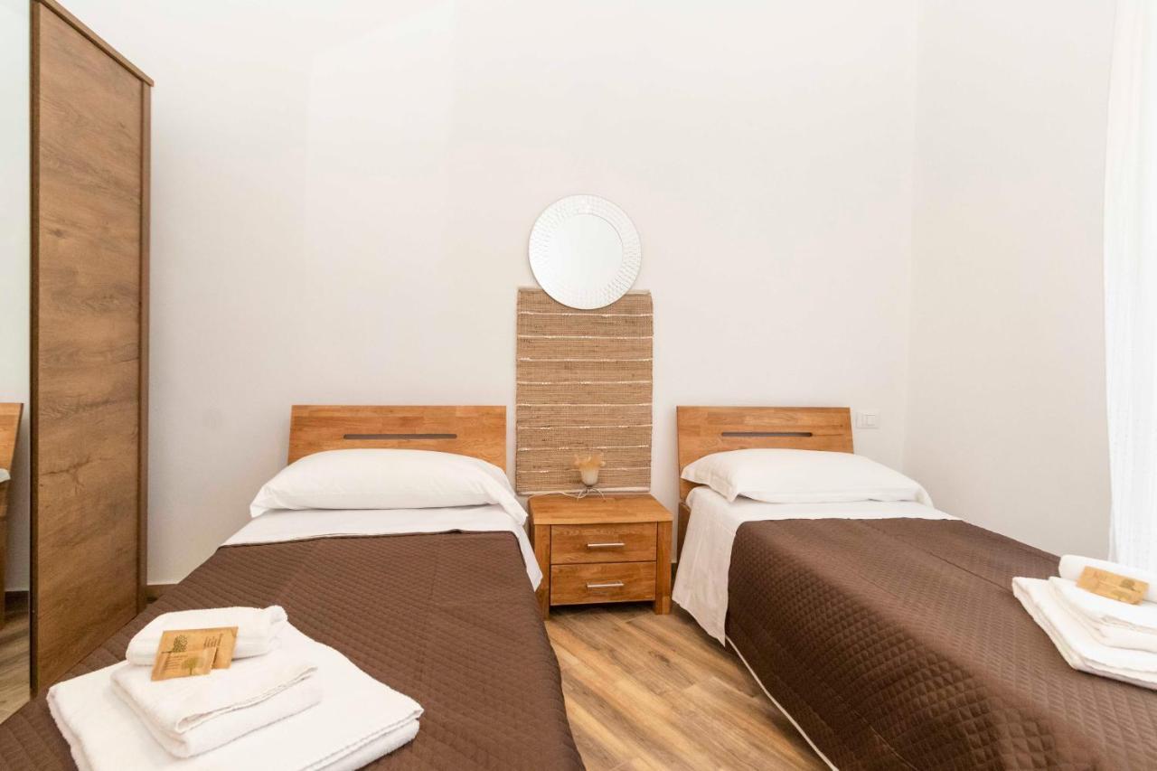Roomy & Central Torino Apartment X4! Turim Exterior foto